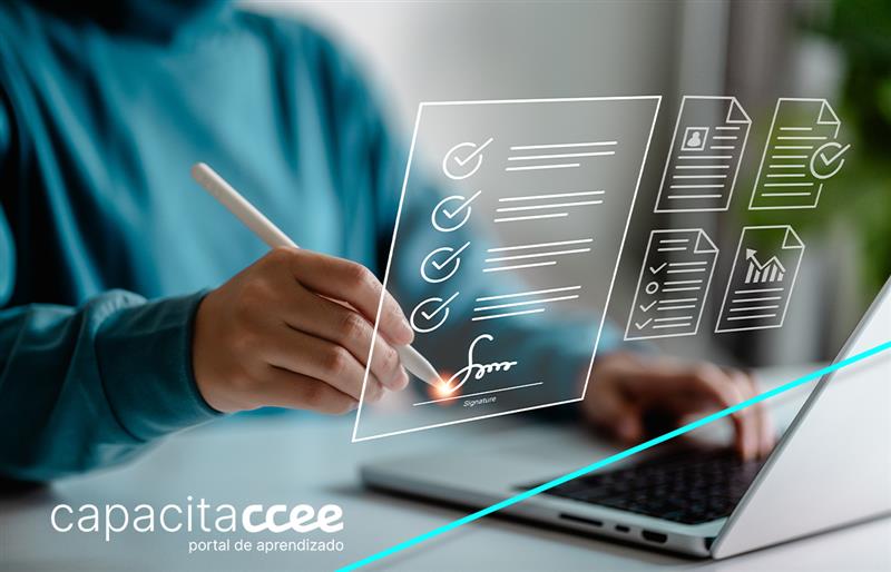 pessoa escrevendo em ambiente digital